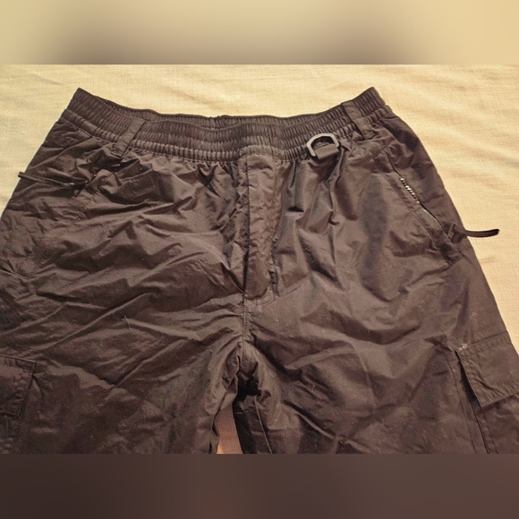 Young size 16 ,snow pants. Worn those one..Excellent condition - Picture 2 of 5